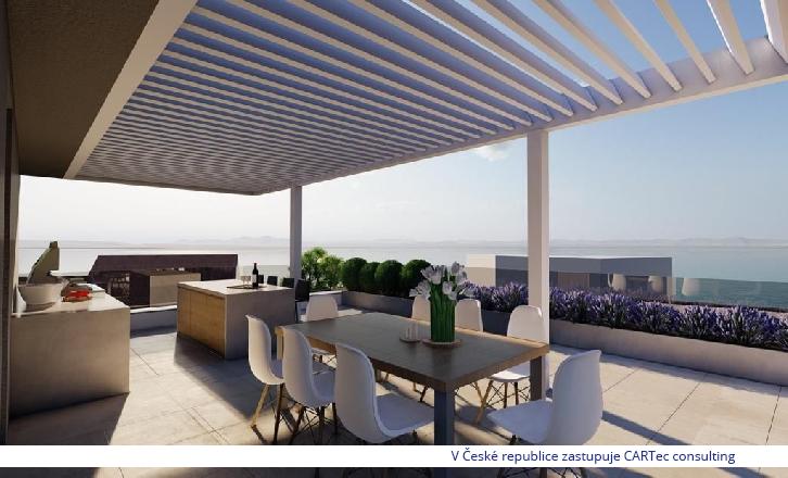 PRIVLAKA - Prodej luxusního podkrovního apartmánu se střešní terasou - 1. řada od moře