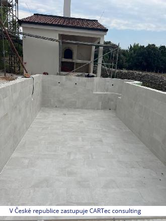 VRSI - Prodej novostavby kamenného domu s bazénem - 2500 m od moře