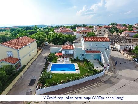 VRSI - Prodej moderní vily s bazénem - 1,2 km od moře